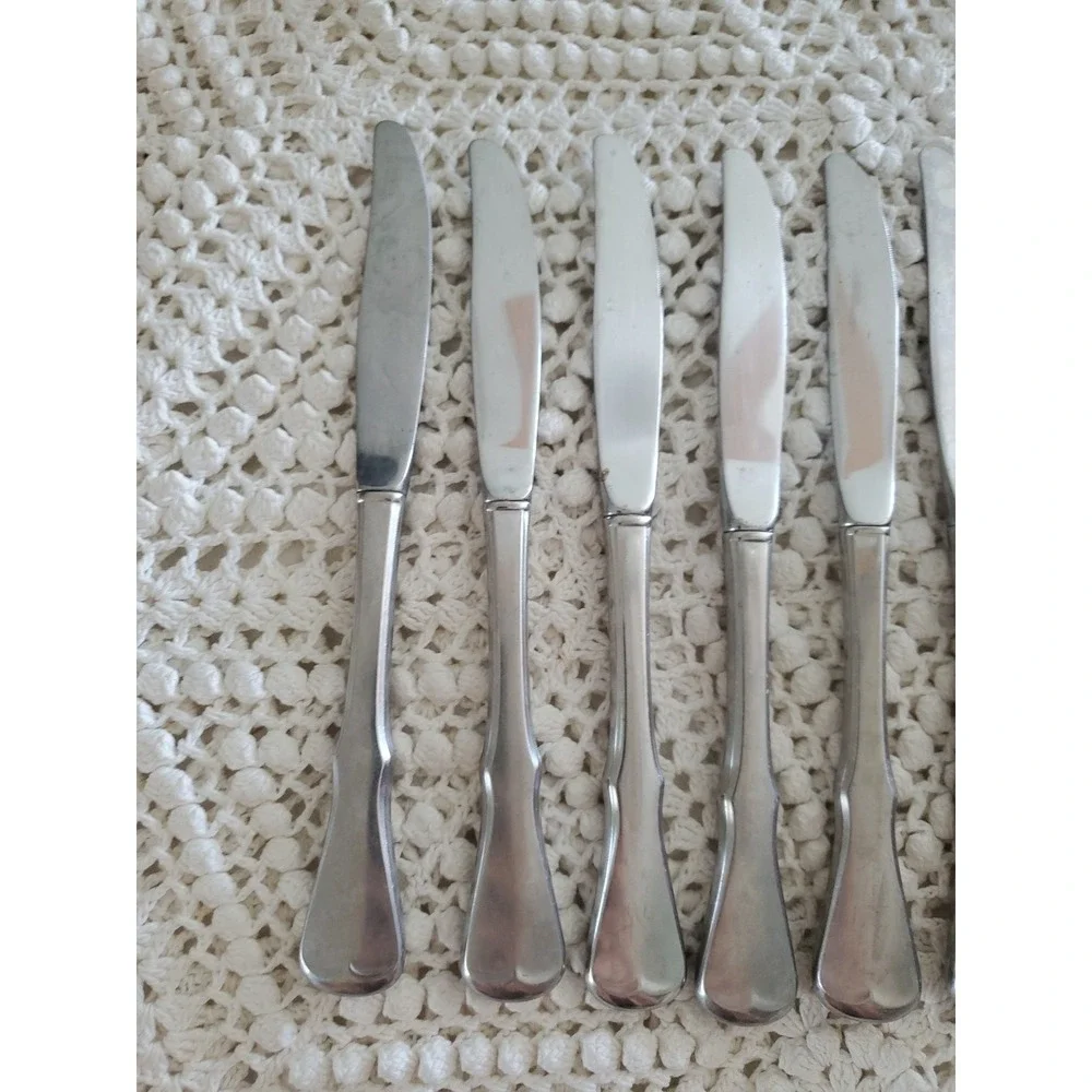 Oneida PATRICK HENRY Set of 8 Dinner Knives 8.5
